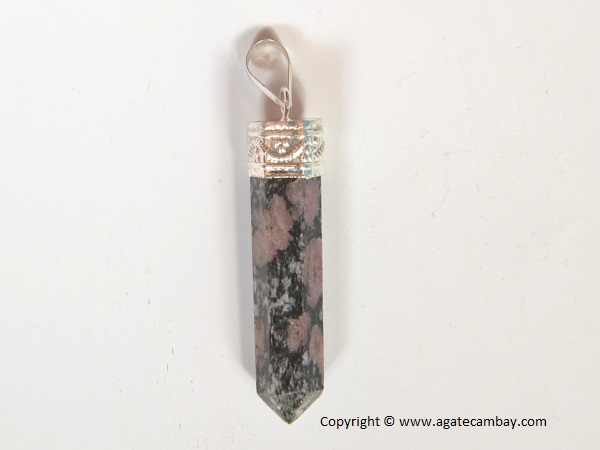 Spinal Fuchsite Pencil Point Pendant With Silver Plated